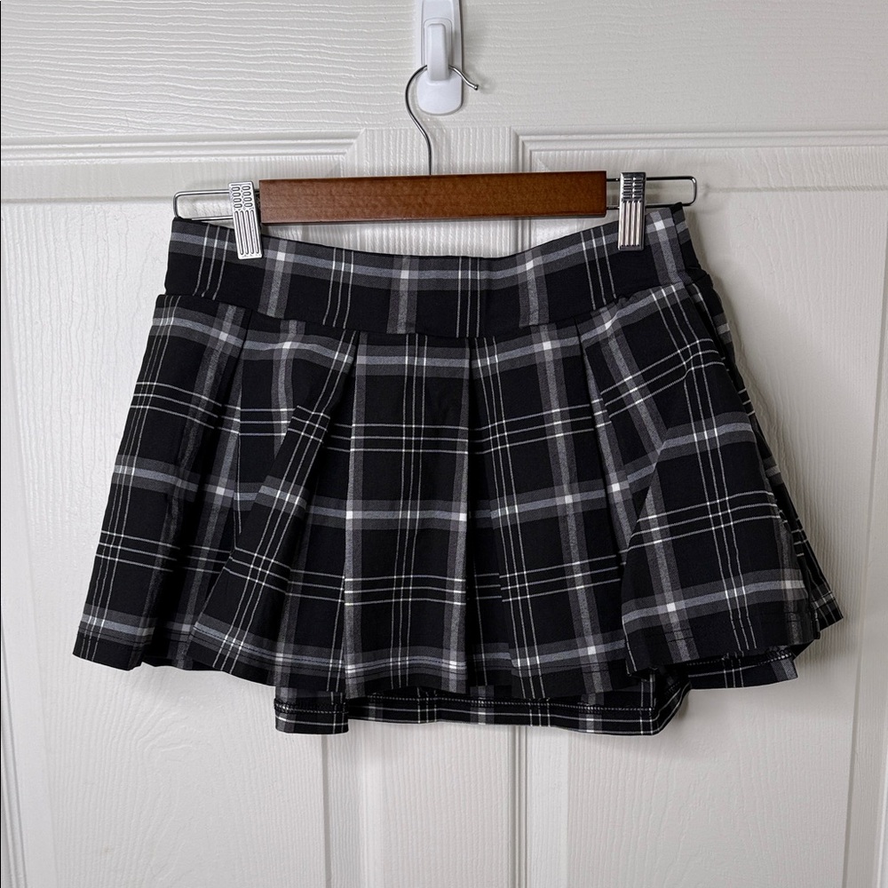 Fashion Nova Black and Gray Plaid Mini Skirt